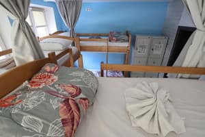 Хостел Light Life Hostel. Место в общем 6-местном номере  4