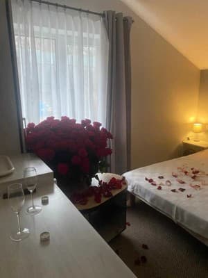 Ольжича 45 Б 4