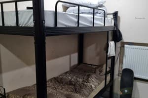 Хостел Подол. Место в мужском 6-местном номере  4