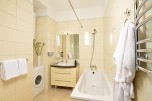 Senator City Center 11